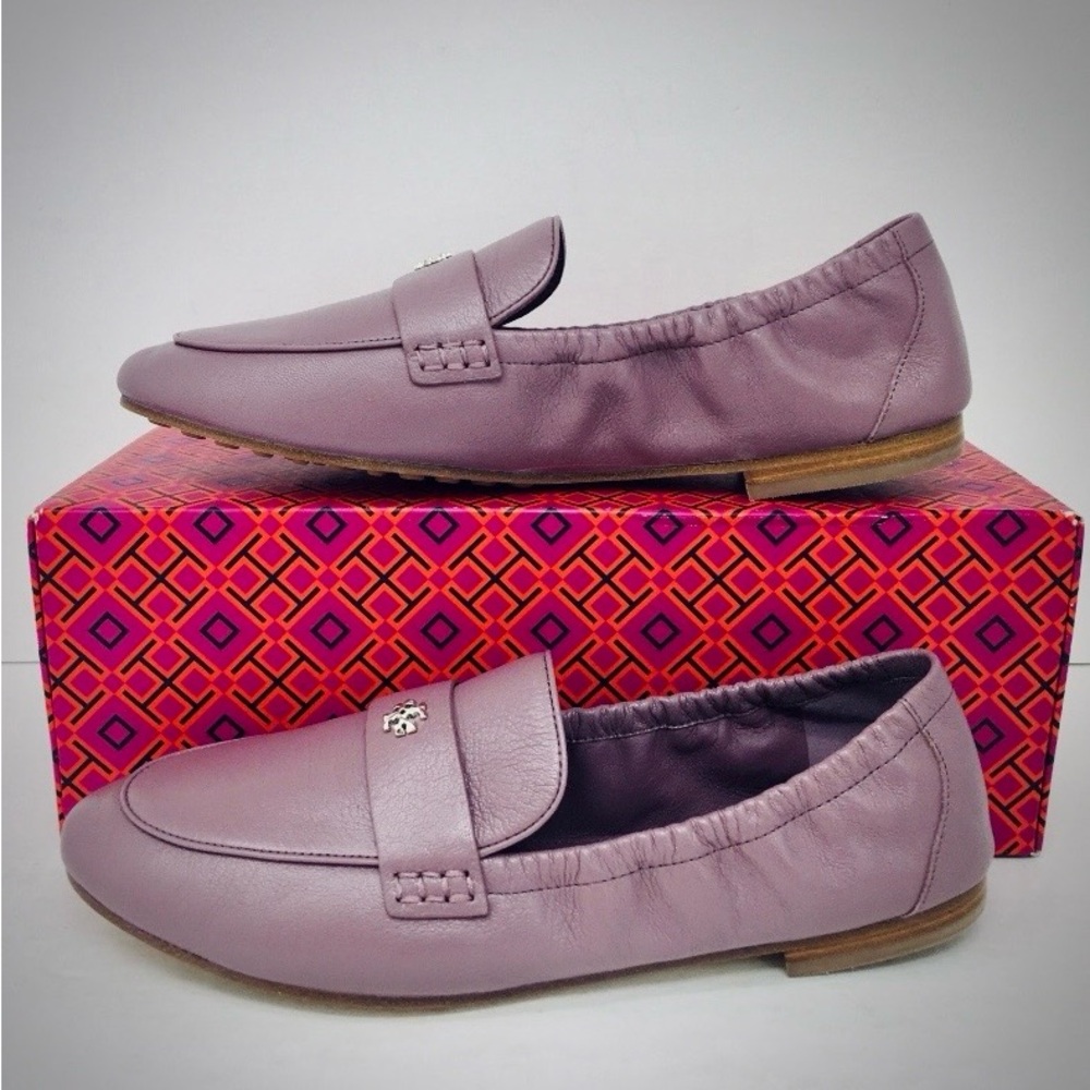 New Tory Burch Women's Leather Ballet Loafer Flat Shoe
Size 8.5 M